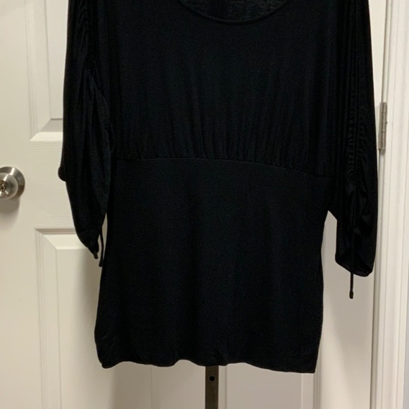 Kenar Black Top with Drawstring Sleeves - Picture 6 of 10
